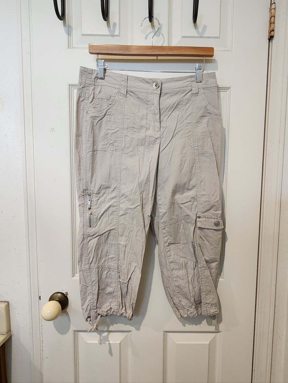 Style&co. beige capri pants